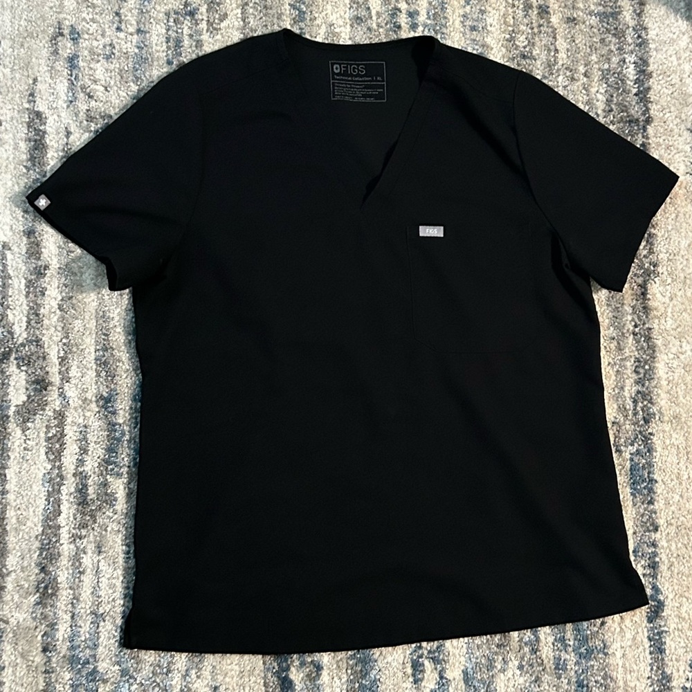 FIGS Scrub Top